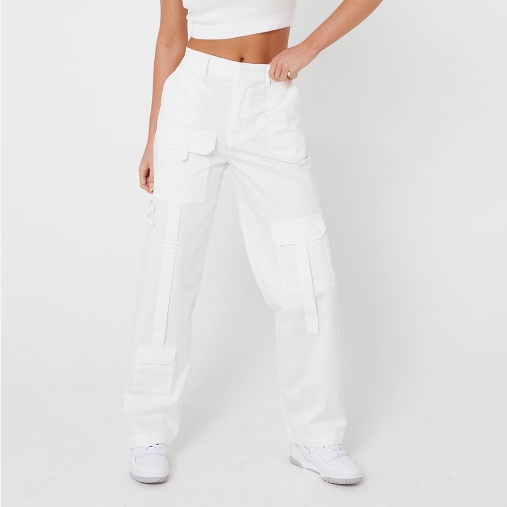 BRAND NEW LUX TO KILL WHITE CARGO PANTS